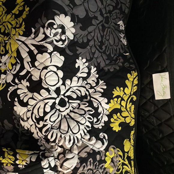 Vera Bradley Large Size Travel Duffel Bag Baroque - Picture 4 of 5
